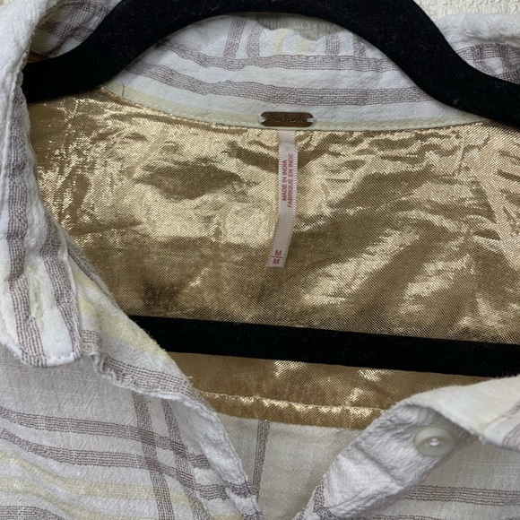 Free People cutie plaid button down top, size medium. - Picture 3 of 4